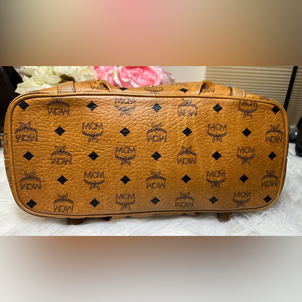 MCM two way tote bag - Picture 5 of 17